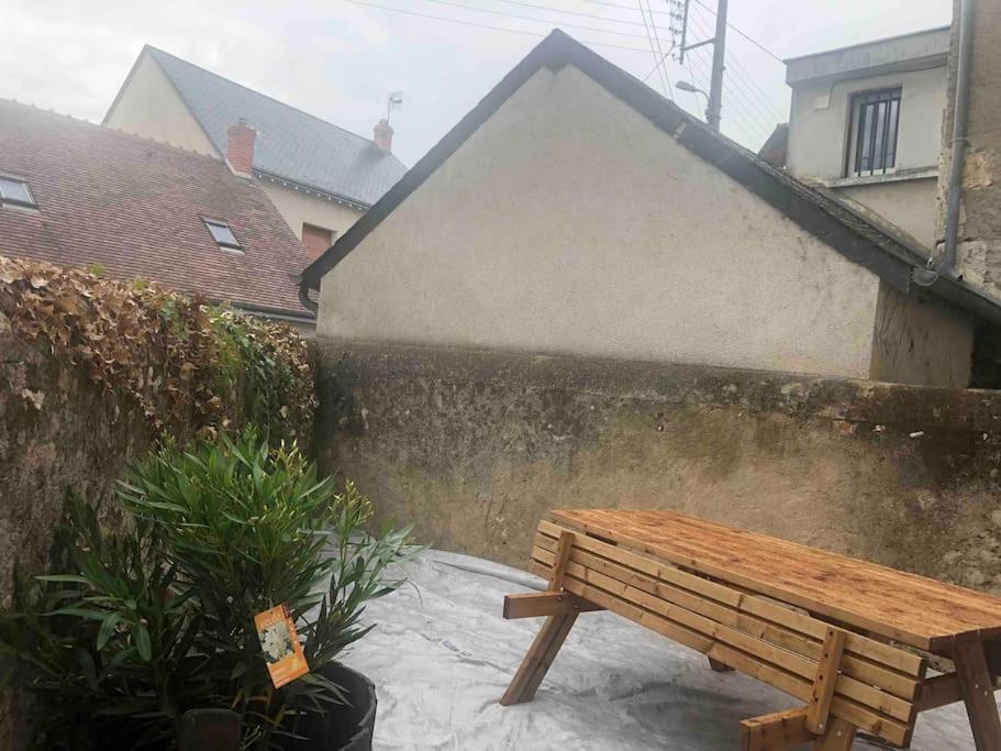 A Cote De La Loire Blois Exterior photo